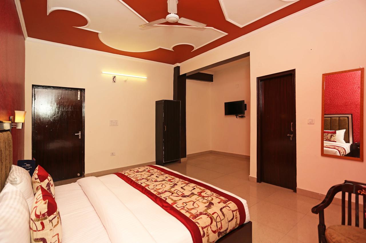 Oyo 9905 Hotel Doon Star Dehradun Luaran gambar
